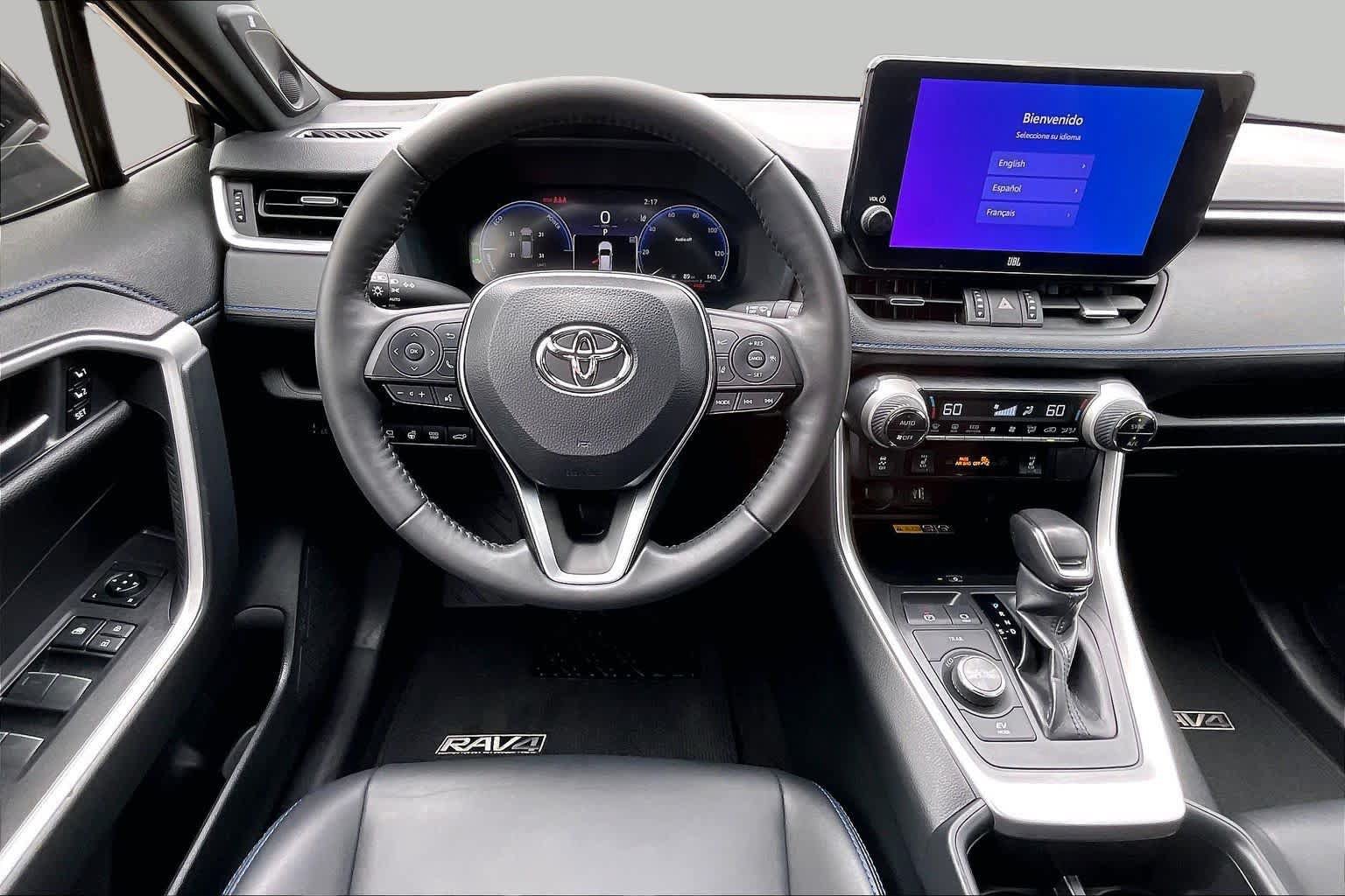 Used 2025 Toyota RAV4 XSE AWD/4WD image 6
