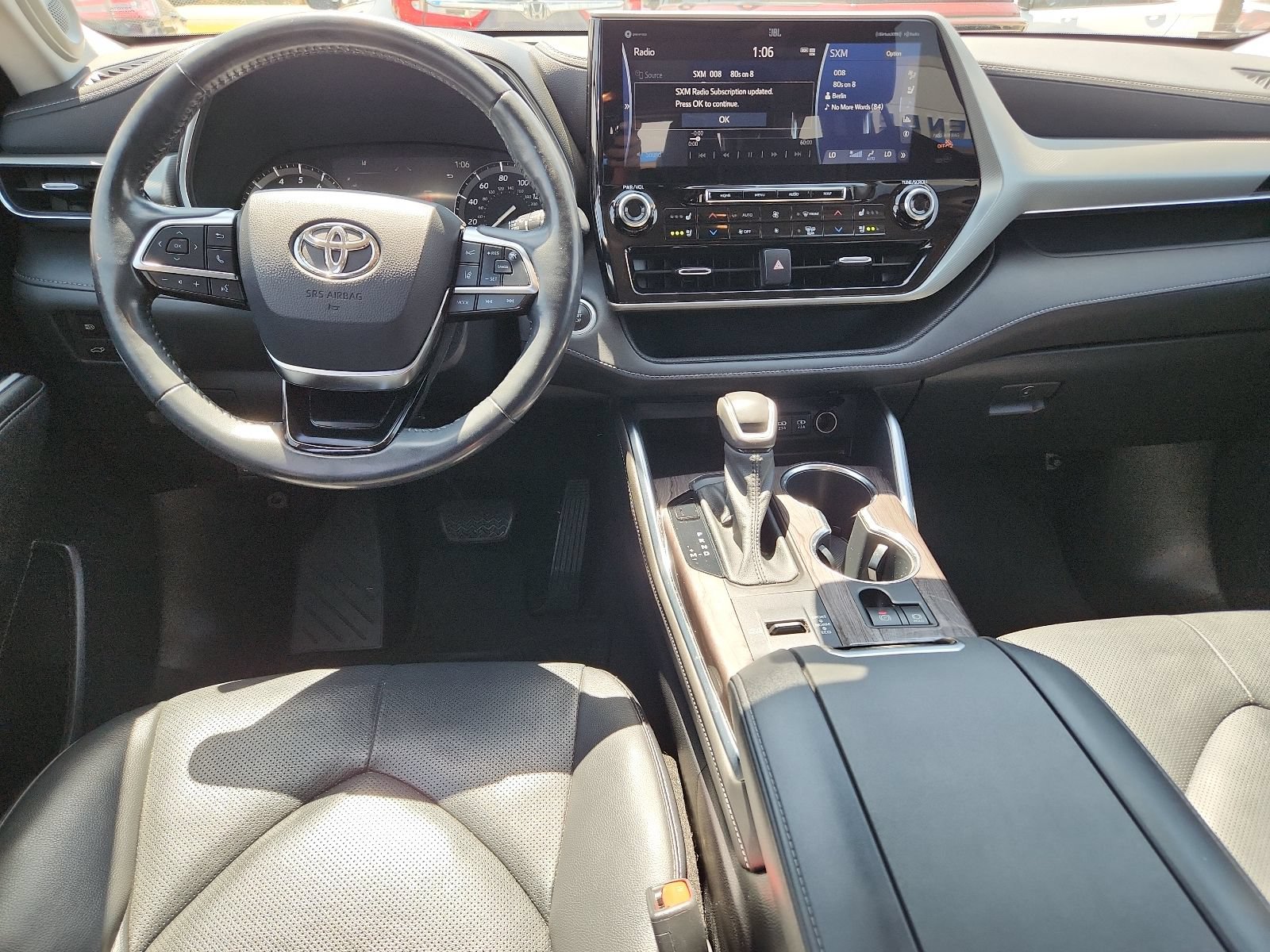 Used 2021 Toyota Highlander Platinum FWD image 11