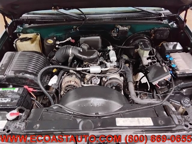 Used 1997 Chevrolet Silverado 1500 4x4 Extended Cab w/ Preferred Equipment Group 2 image 9