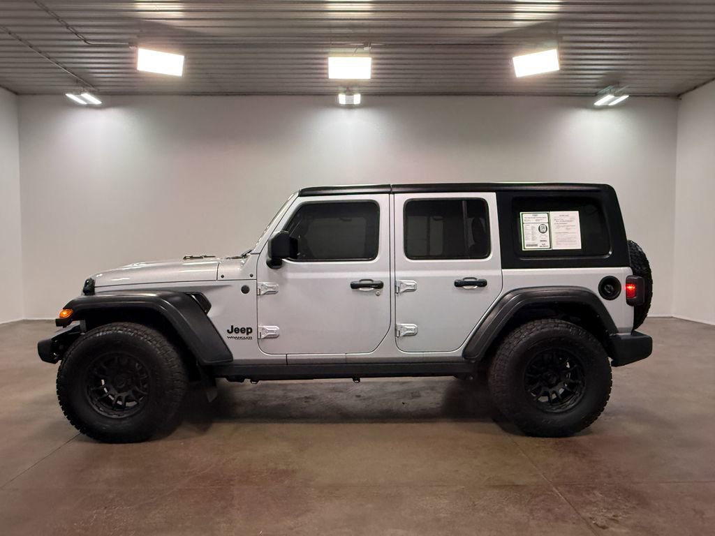 Used 2022 Jeep Wrangler Unlimited Sport image 27