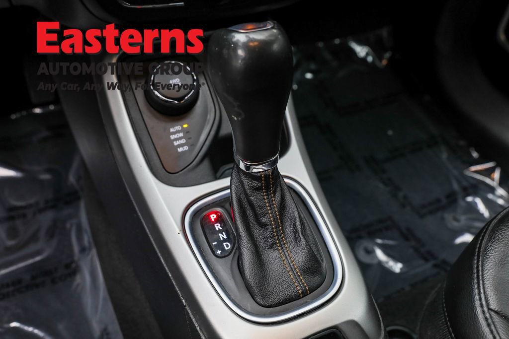 Used 2021 Jeep Compass Latitude w/ Driver Assistance Group image 13