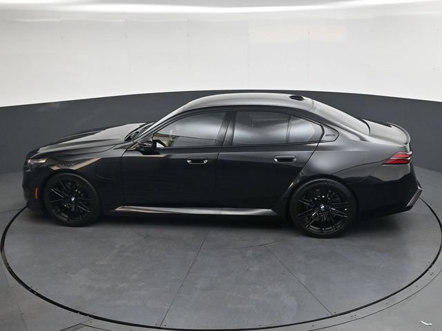 Used 2026 BMW M5 w/ Executive Package AWD/4WD image 31