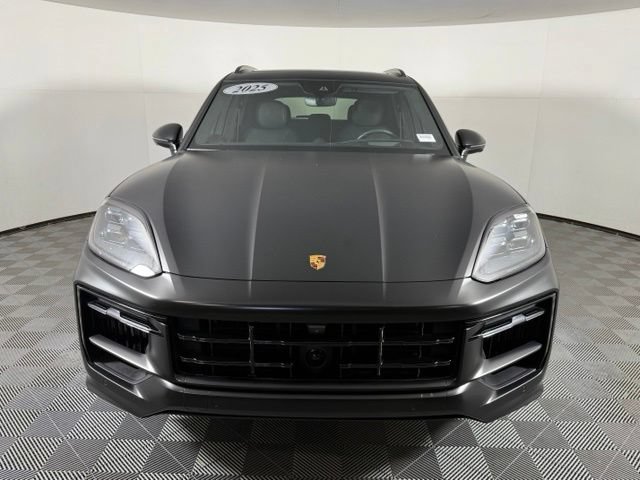 Used 2025 Porsche Cayenne GTS AWD/4WD image 10