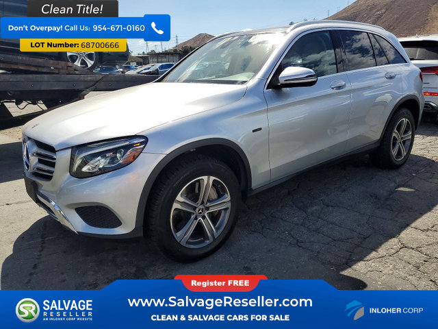Used 2019 Mercedes-Benz GLC 350e 4MATIC image 1