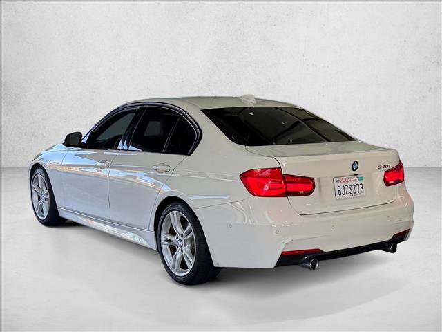 Used 2018 BMW 340i Sedan w/ Executive Package RWD image 9