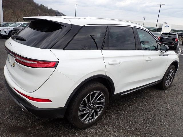 Used 2022 Lincoln Corsair AWD w/ Equipment Group 101A image 6