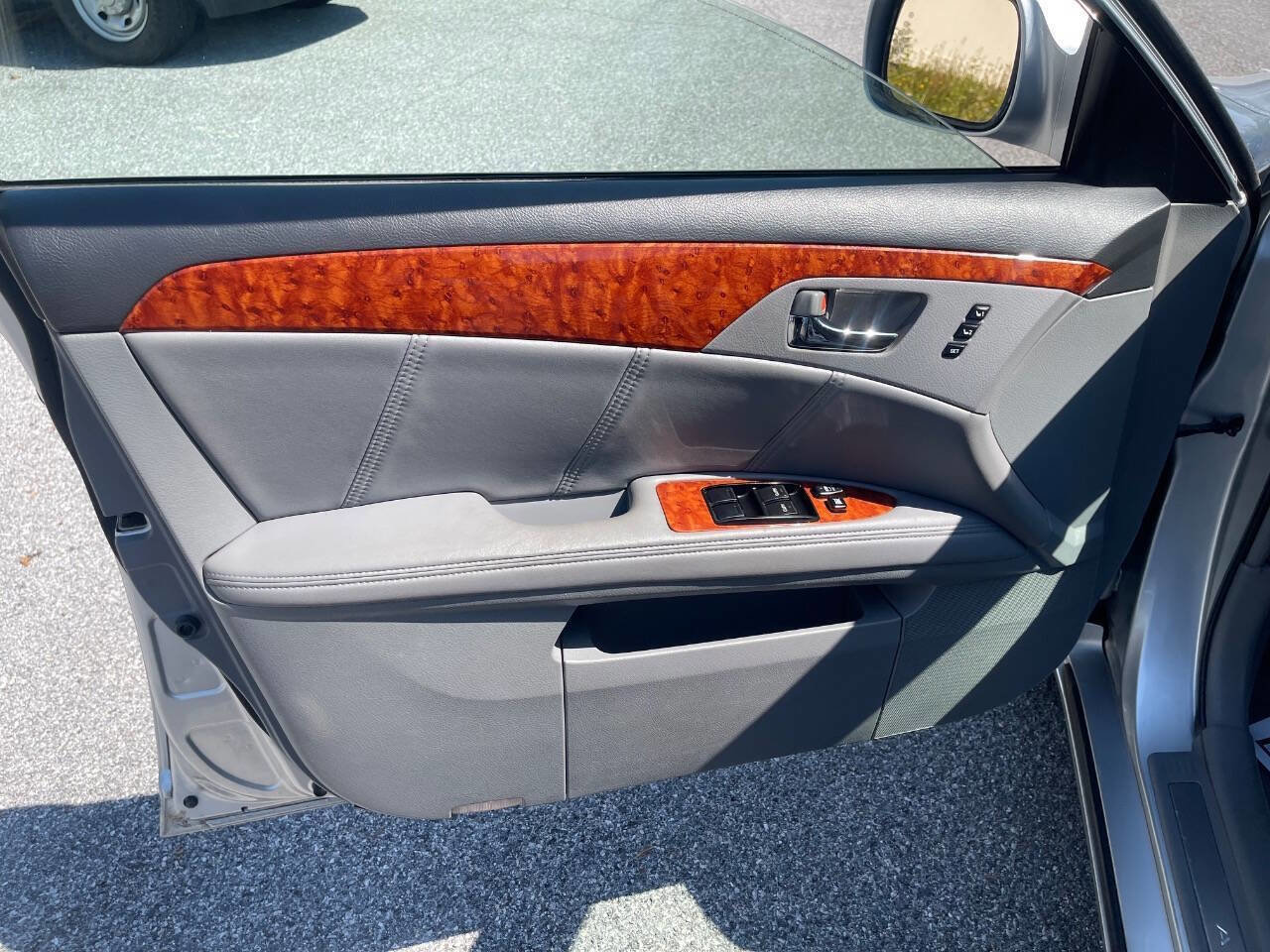 Used 2007 Toyota Avalon XL FWD image 11