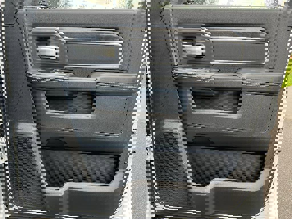 New 2024 RAM 2500 Big Horn w/ Night Edition image 31