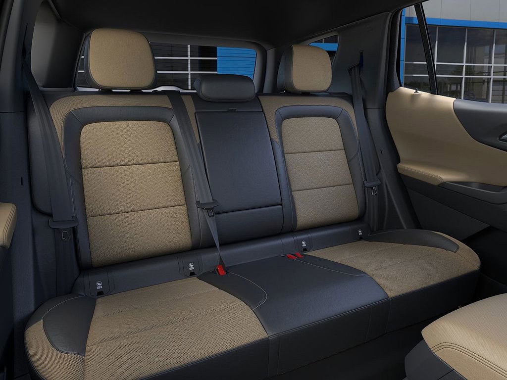 New 2025 Chevrolet Equinox ACTIV w/ Safety and Technology Package image 17