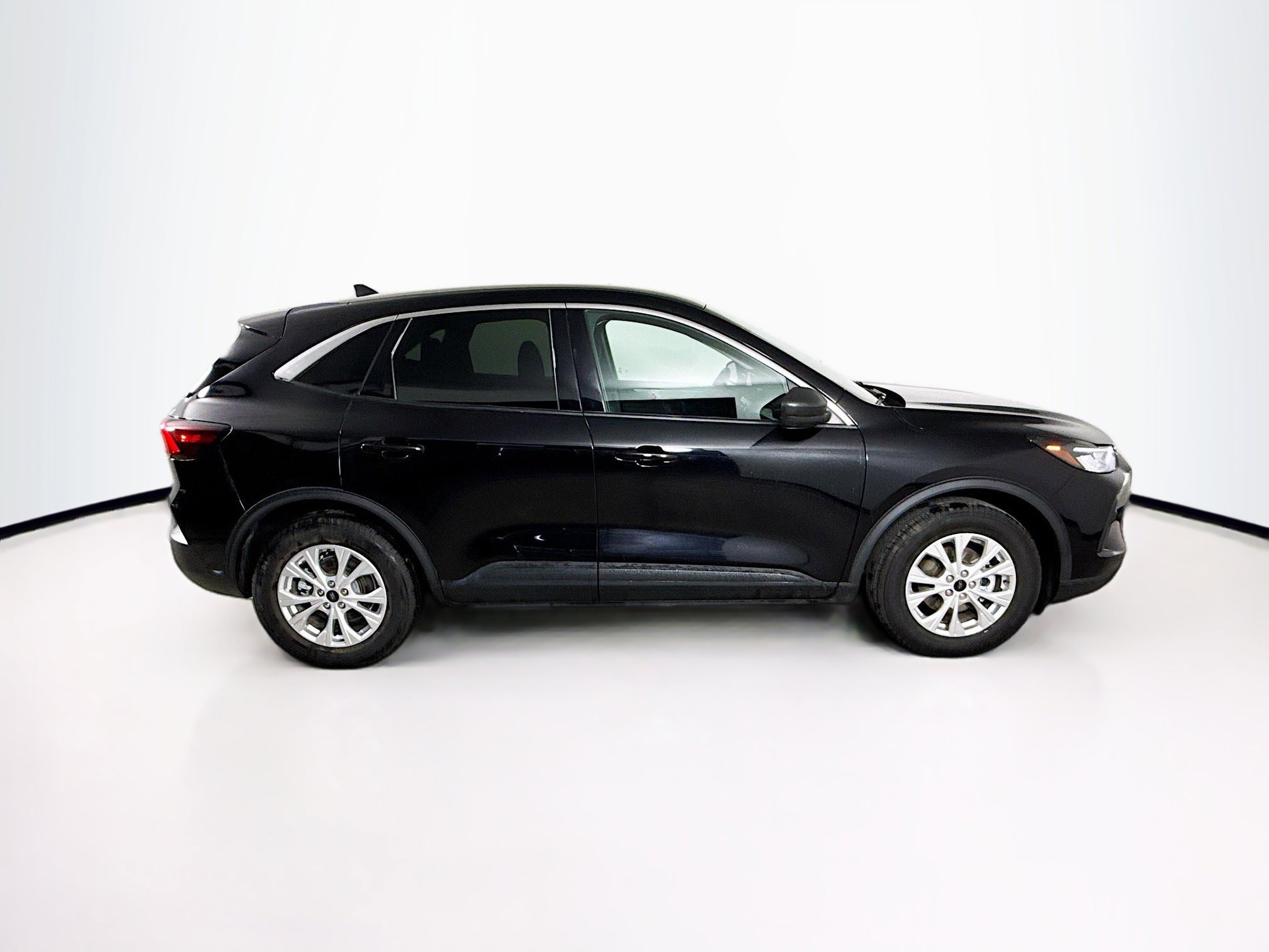 Used 2024 Ford Escape Active image 2