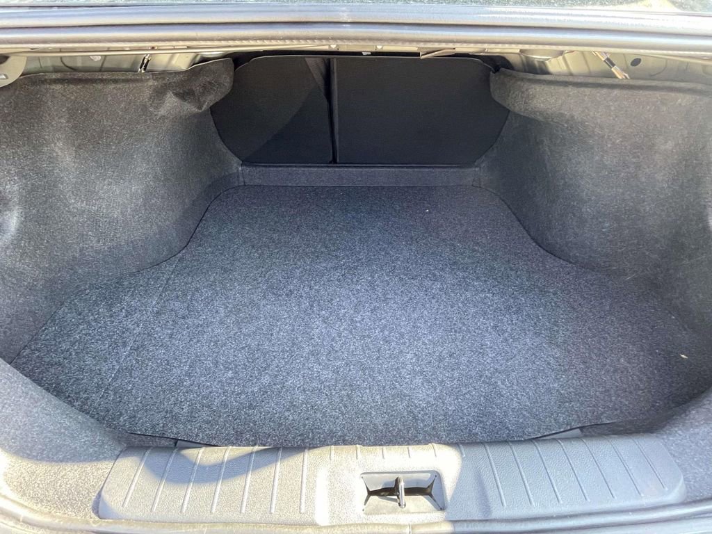 Used 2025 Nissan Sentra S image 10