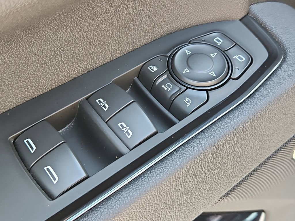 Used 2025 GMC Sierra 2500 AT4 image 20