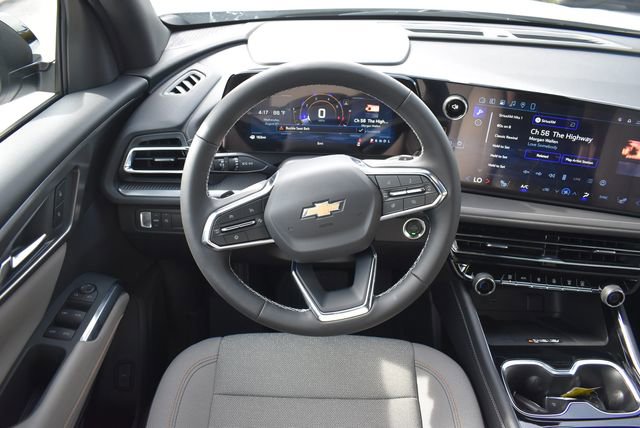 New 2026 Chevrolet Traverse LT w/ Driver Confidence Package FWD image 22