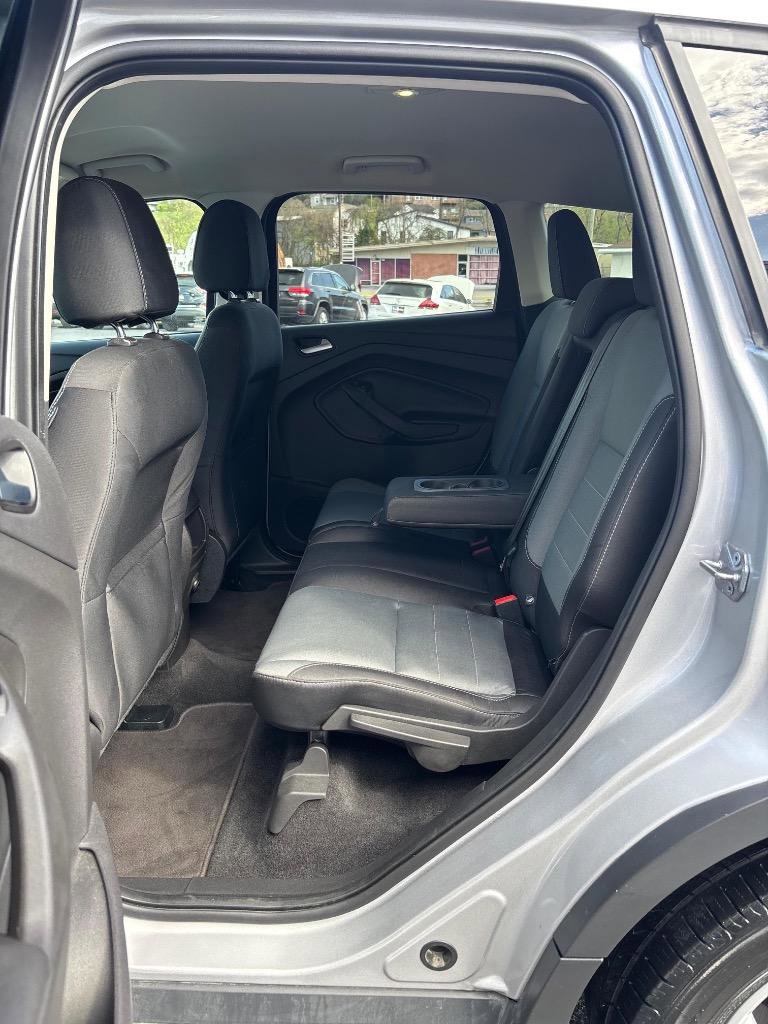 Used 2016 Ford Escape SE AWD/4WD image 25