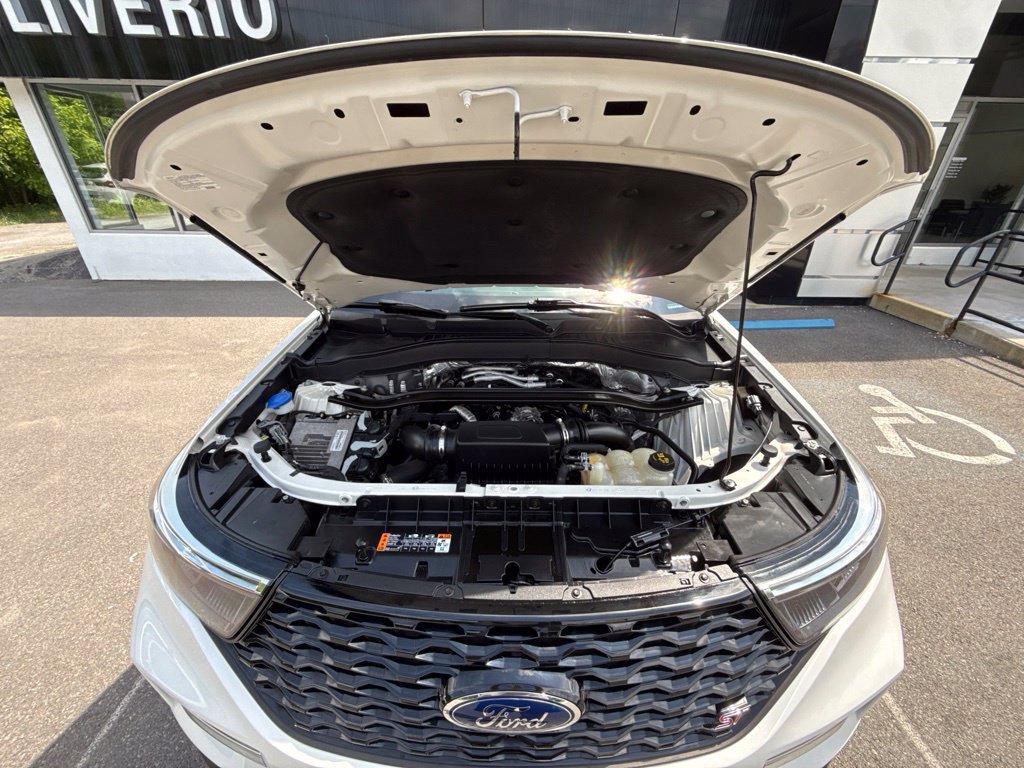 Used 2020 Ford Explorer ST w/ Premium Technology Package AWD/4WD image 38