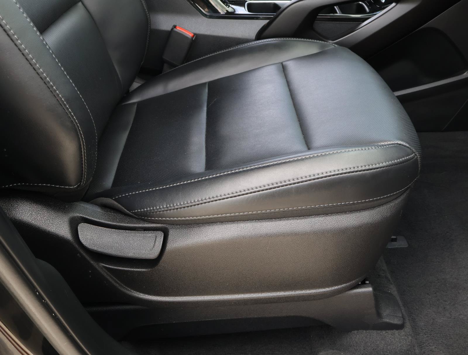 Used 2024 Kia Telluride S w/ S Sunroof Package FWD image 18