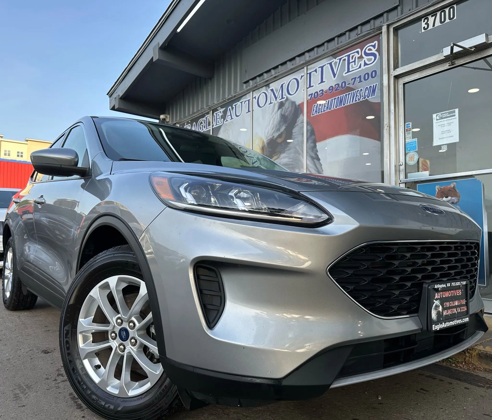Used 2021 Ford Escape SE w/ Cold Weather Package image 1