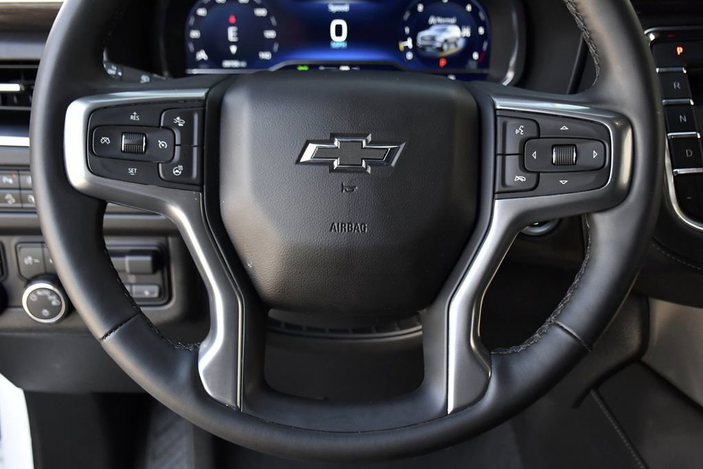 Used 2024 Chevrolet Suburban Z71 w/ Luxury Package image 7