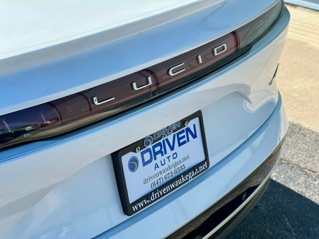 Used 2025 Lucid Air Pure RWD image 12