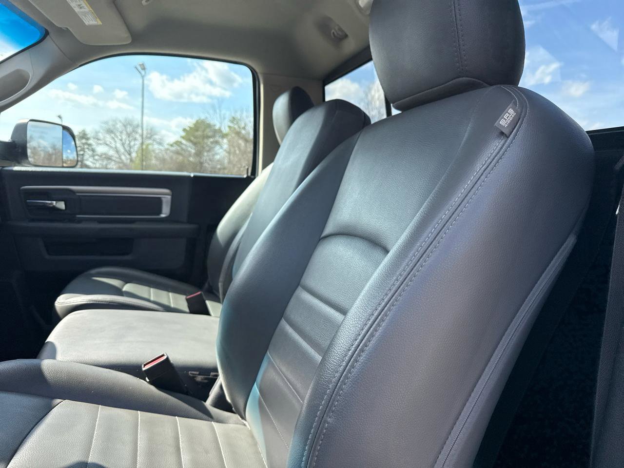 Used 2018 RAM 3500 Tradesman w/ Chrome Appearance Group AWD/4WD image 11