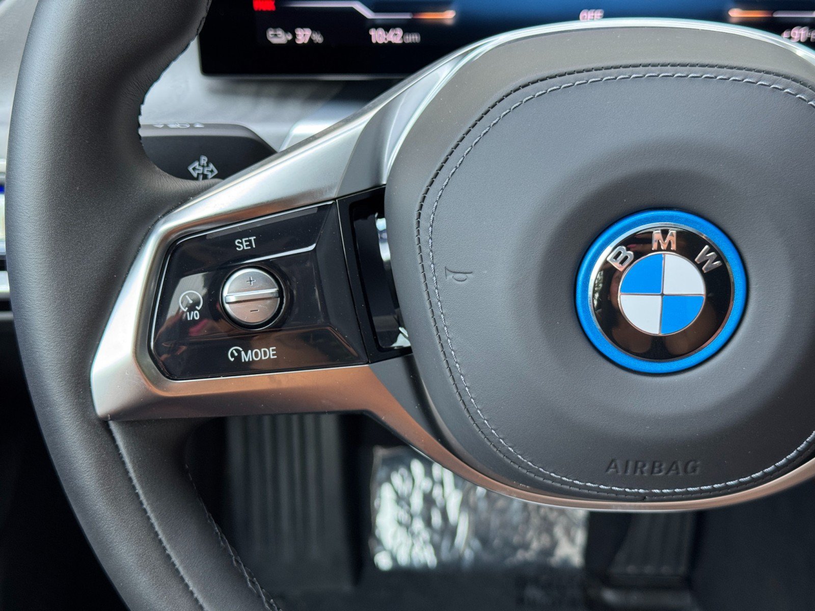 Used 2025 BMW i7 xDrive60 w/ Executive Package AWD/4WD image 23