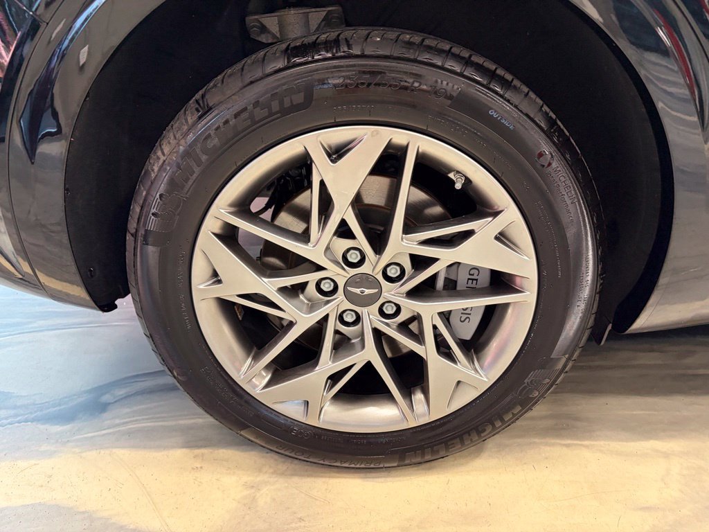 Used 2025 Genesis GV70 2.5T AWD/4WD image 29