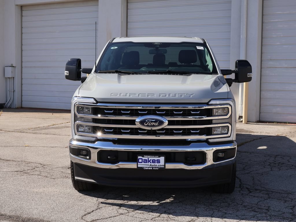 Used 2025 Ford F350 Lariat w/ Camper Package AWD/4WD image 2