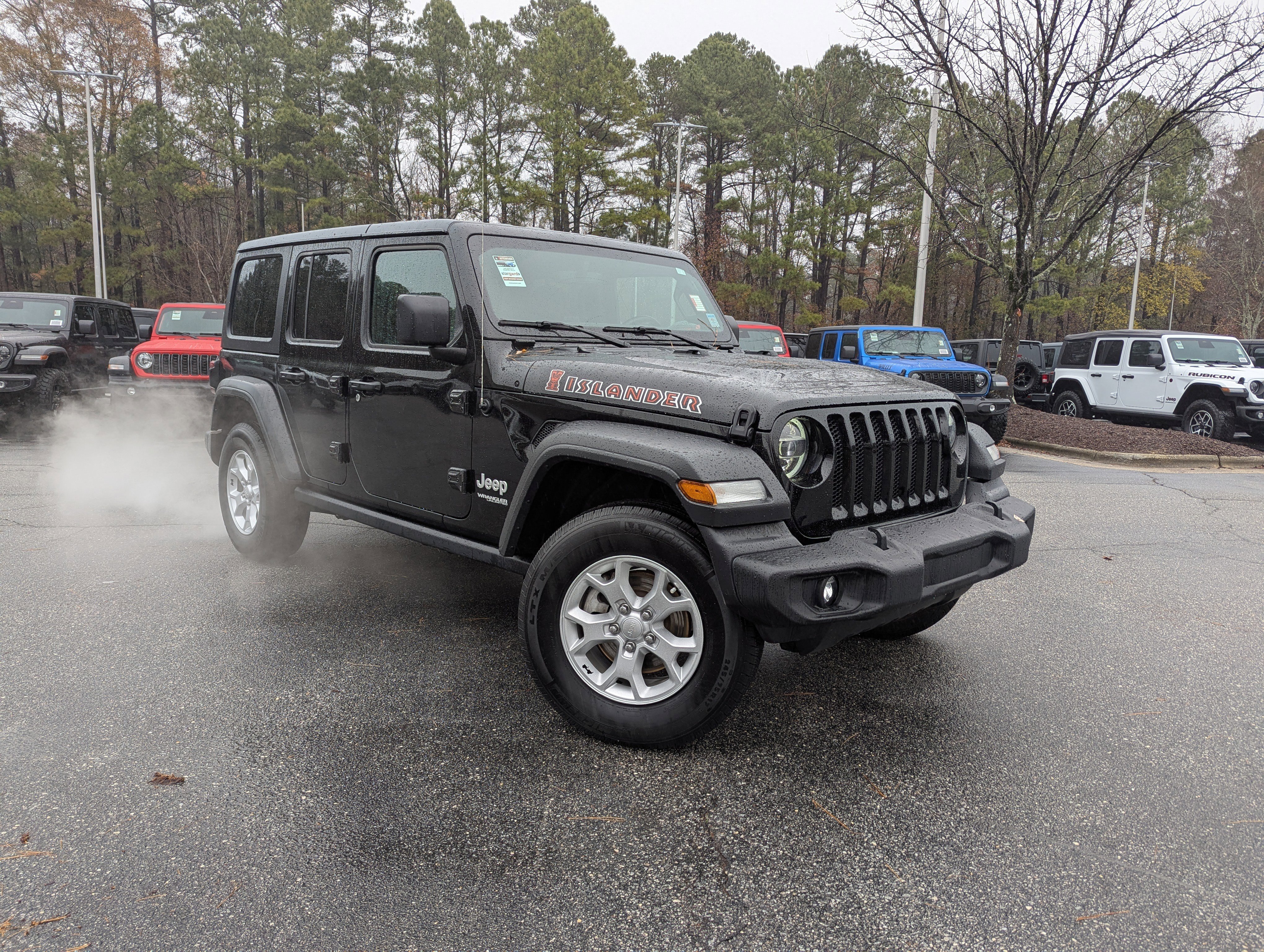 Used 2021 Jeep Wrangler Islander image 3