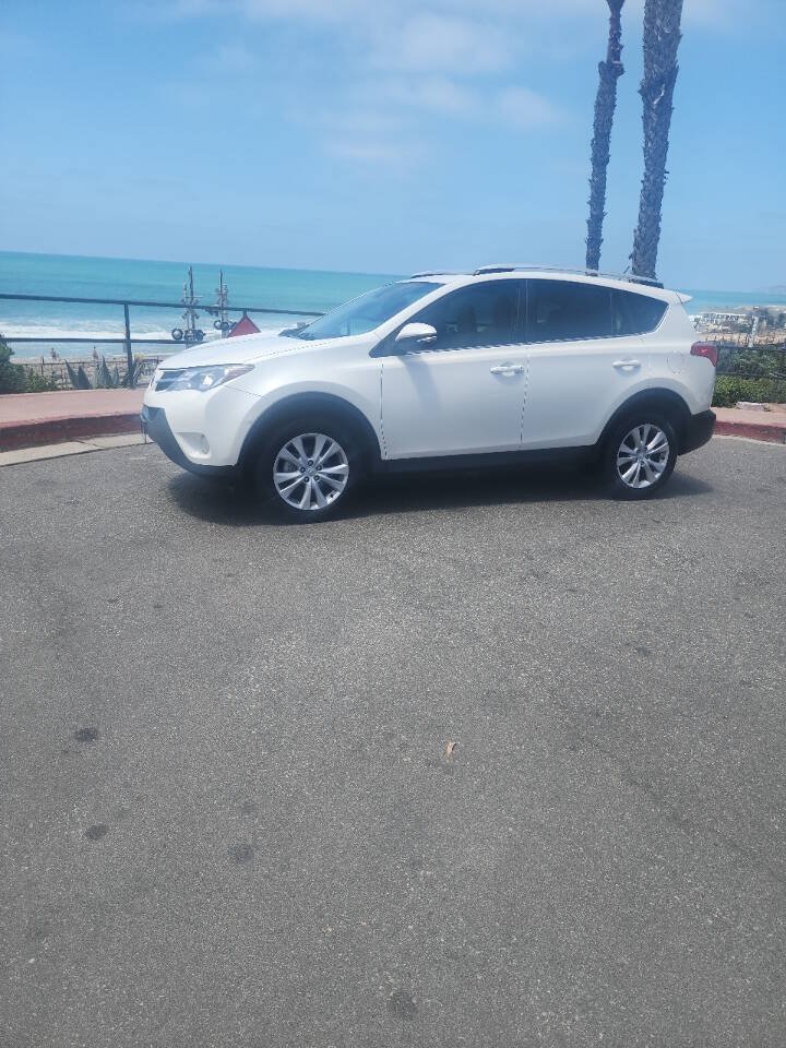 Used 2014 Toyota RAV4 Limited w/ Technology Package