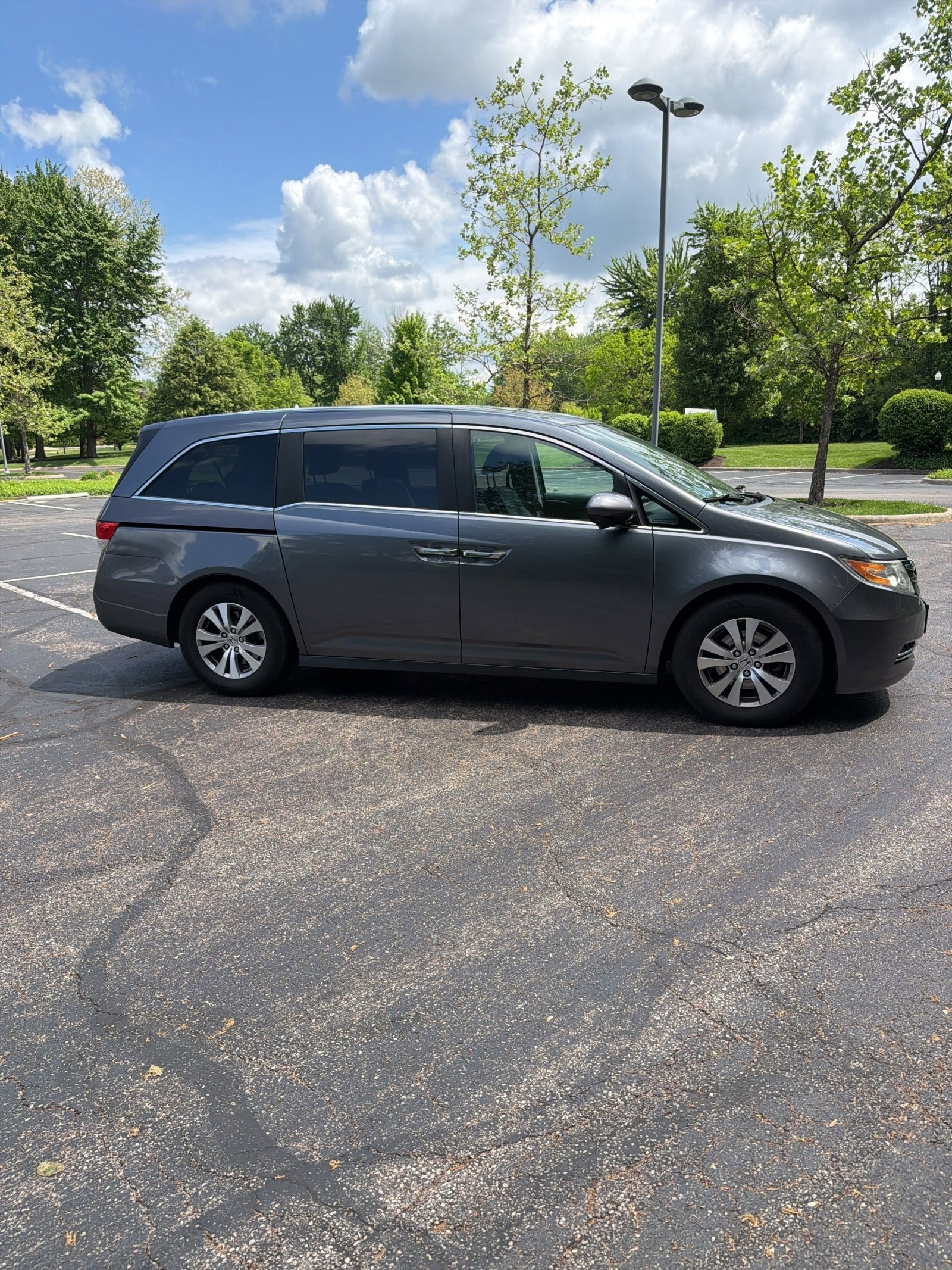 Used 2014 Honda Odyssey EX-L image 2