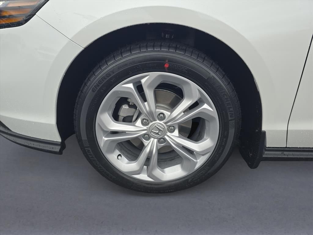 New 2025 Honda Accord LX image 9