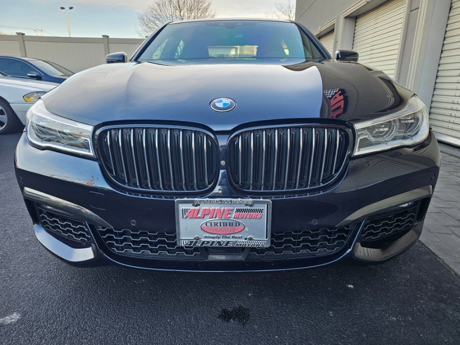 Used 2019 BMW 750i xDrive w/ Executive Package image 2