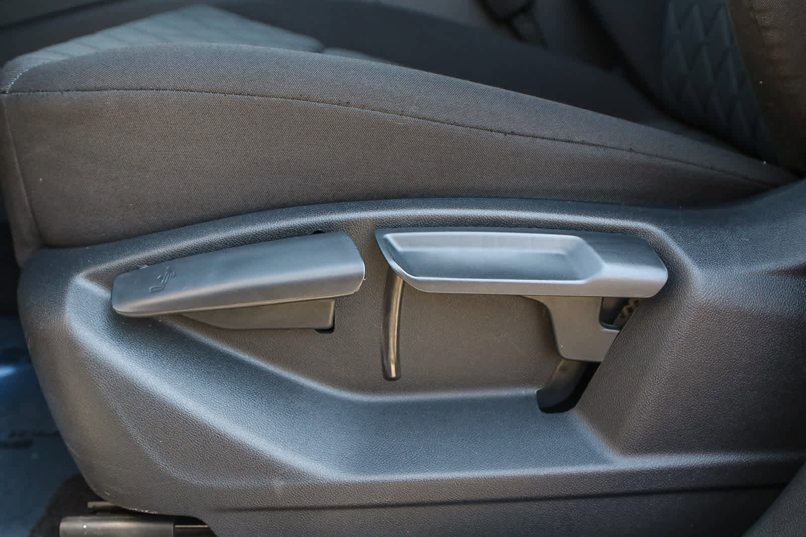 Used 2021 Volkswagen Atlas S image 22