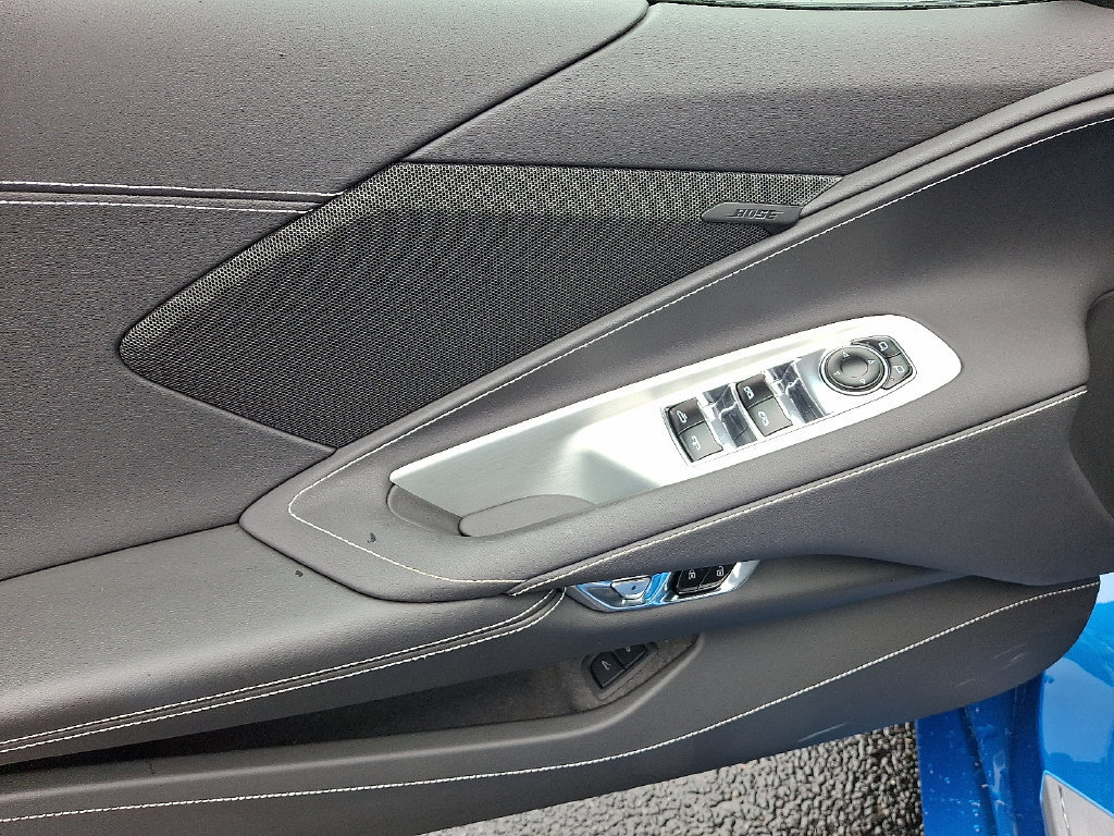 Certified 2025 Chevrolet Corvette Stingray Convertible RWD image 11