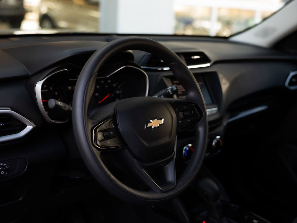 Used 2023 Chevrolet TrailBlazer LS image 11