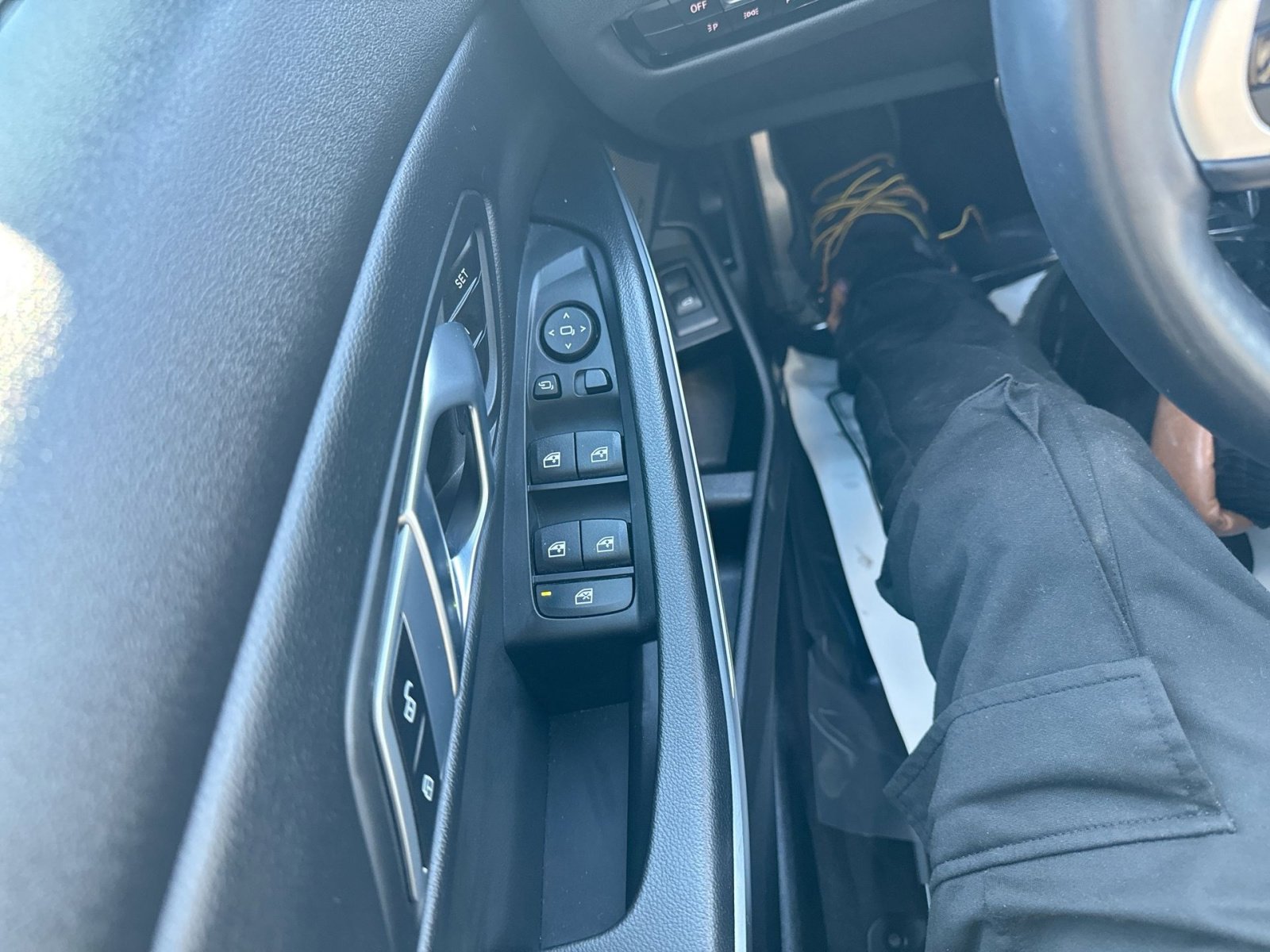 Used 2023 BMW M340i w/ Premium Package image 9