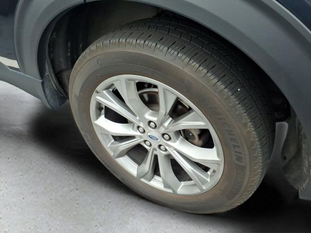 Used 2022 Ford Explorer XLT w/ Equipment Group 202A image 19