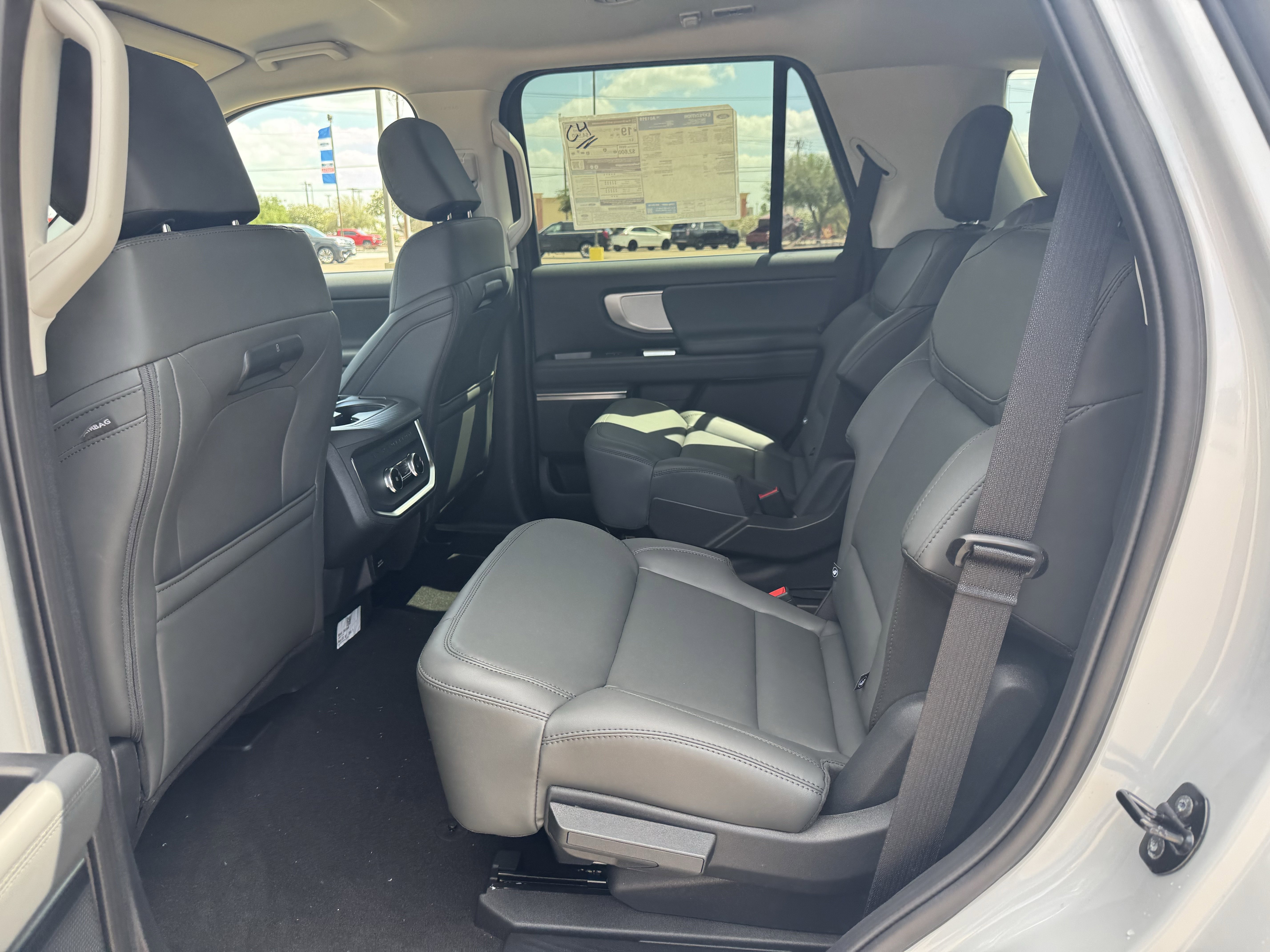 New 2026 Ford Expedition Active image 25