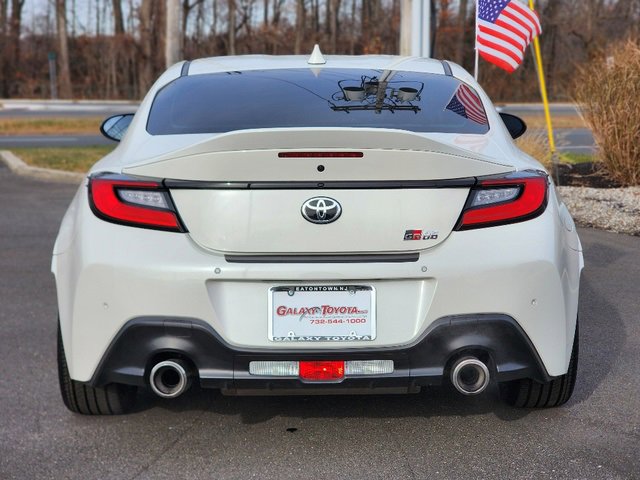 Used 2025 Toyota GR86 image 6