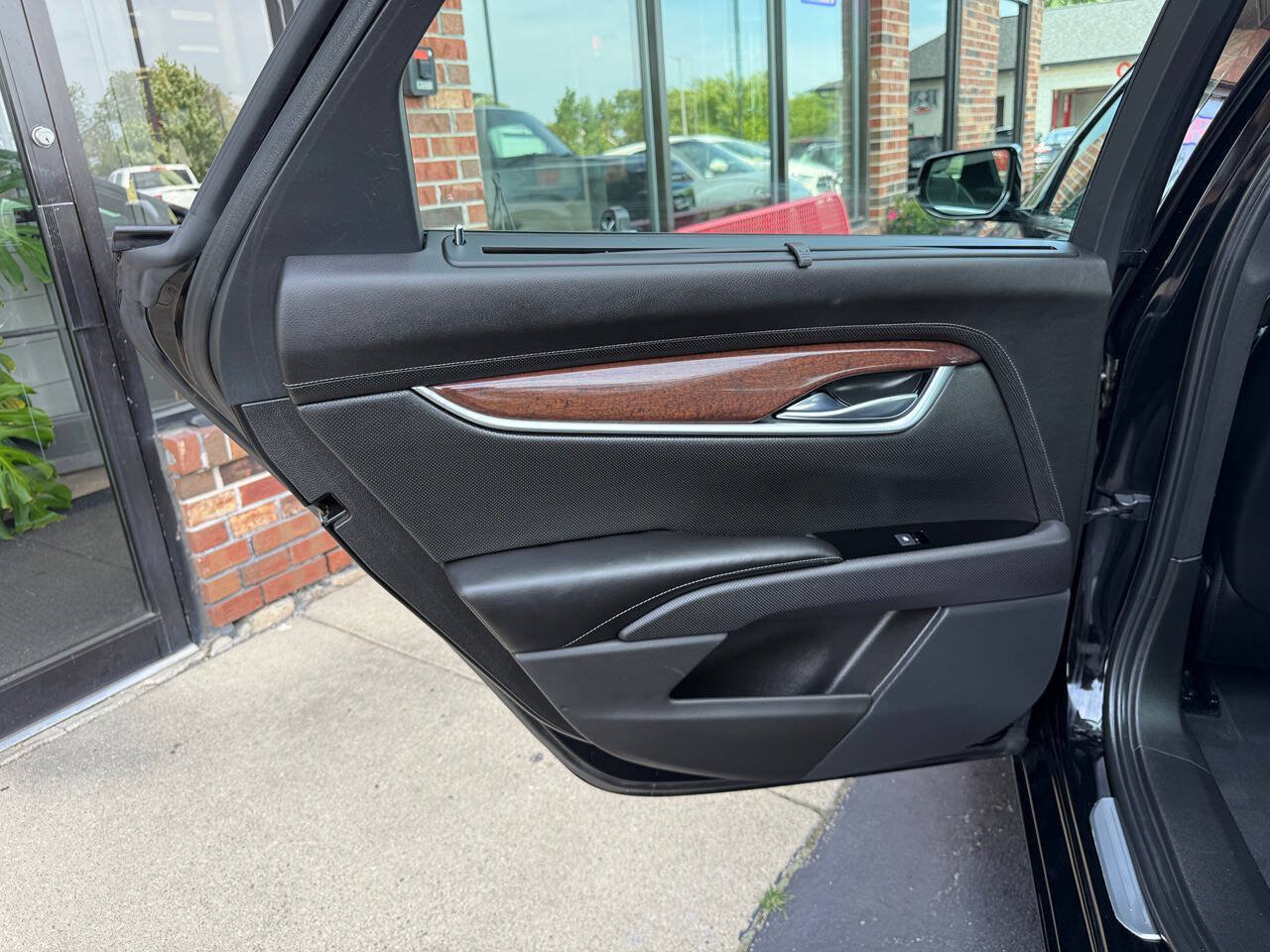 Used 2013 Cadillac XTS Premium FWD image 20