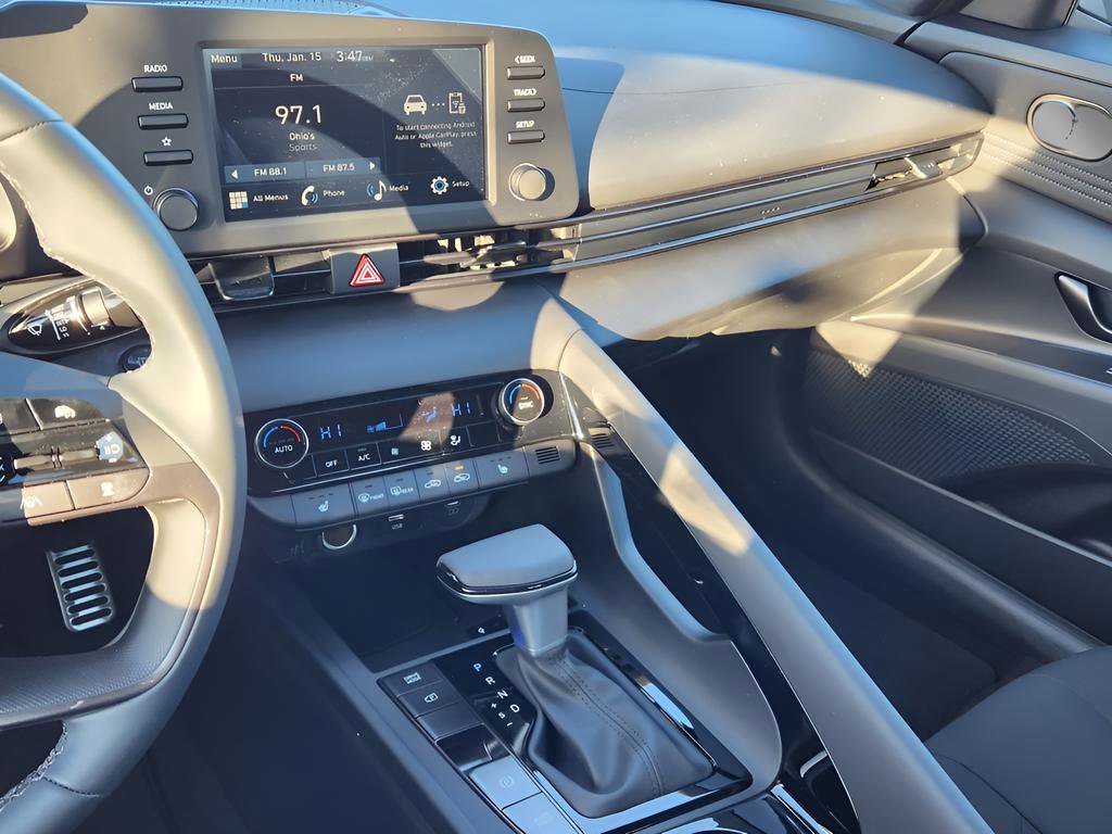 New 2026 Hyundai Elantra SEL Sport Premium FWD image 17