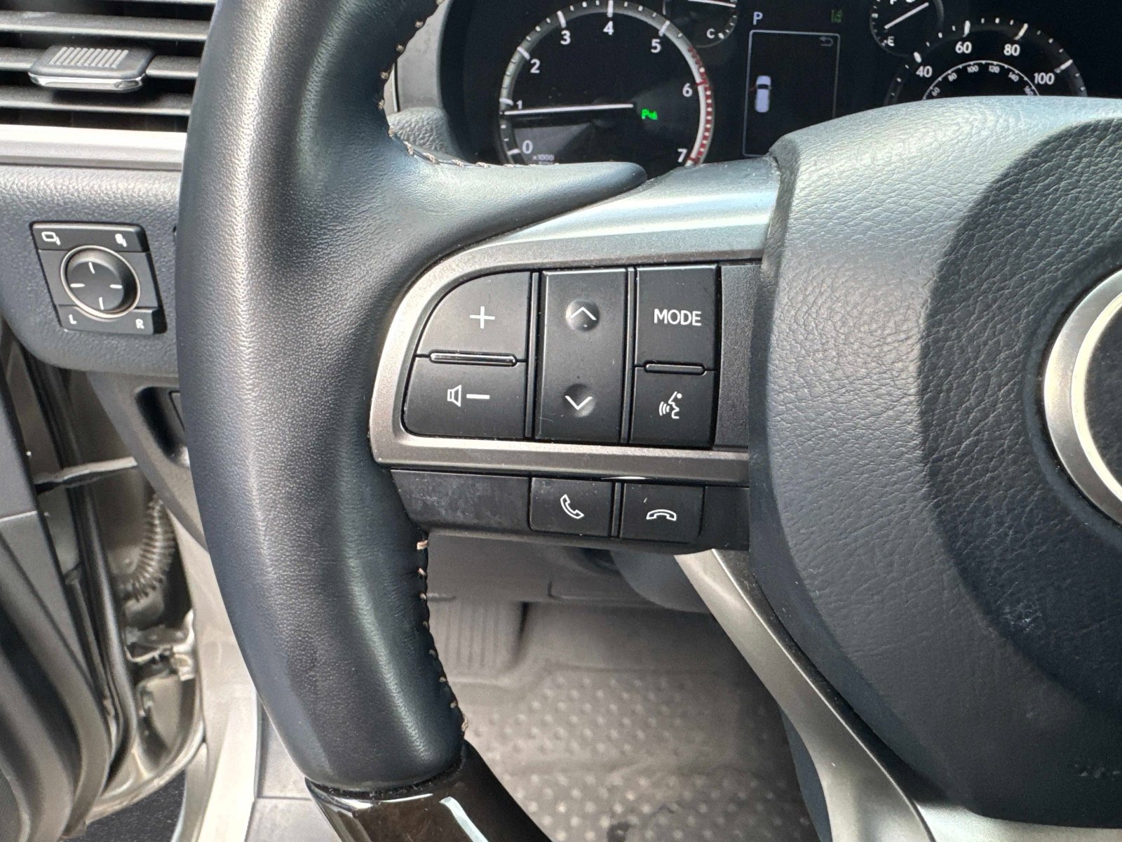 Certified 2022 Lexus GX 460 Premium AWD/4WD image 32