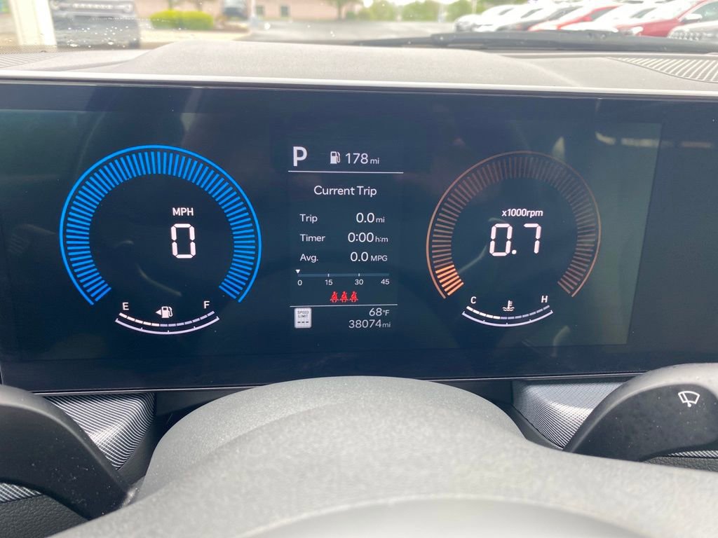 Used 2025 Hyundai Sonata SEL FWD image 6