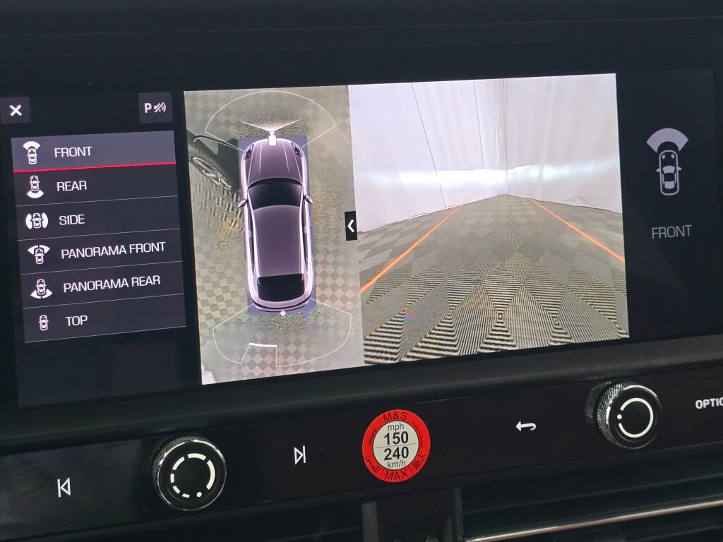 Certified 2024 Porsche Macan image 41