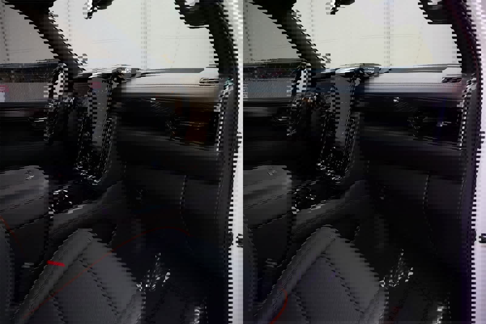 Used 2025 GMC Yukon AT4 w/ AT4 Premium Package image 23