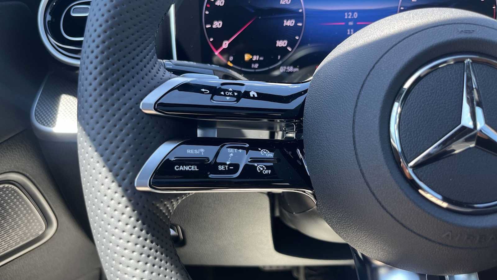 New 2026 Mercedes-Benz C 300 4MATIC Sedan image 38