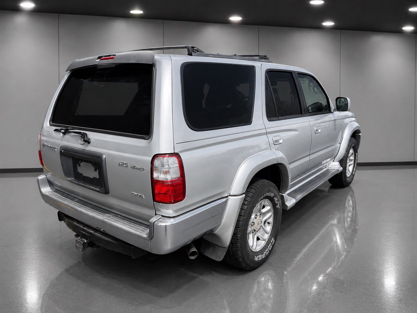 Used 2001 Toyota 4Runner SR5 AWD/4WD image 5