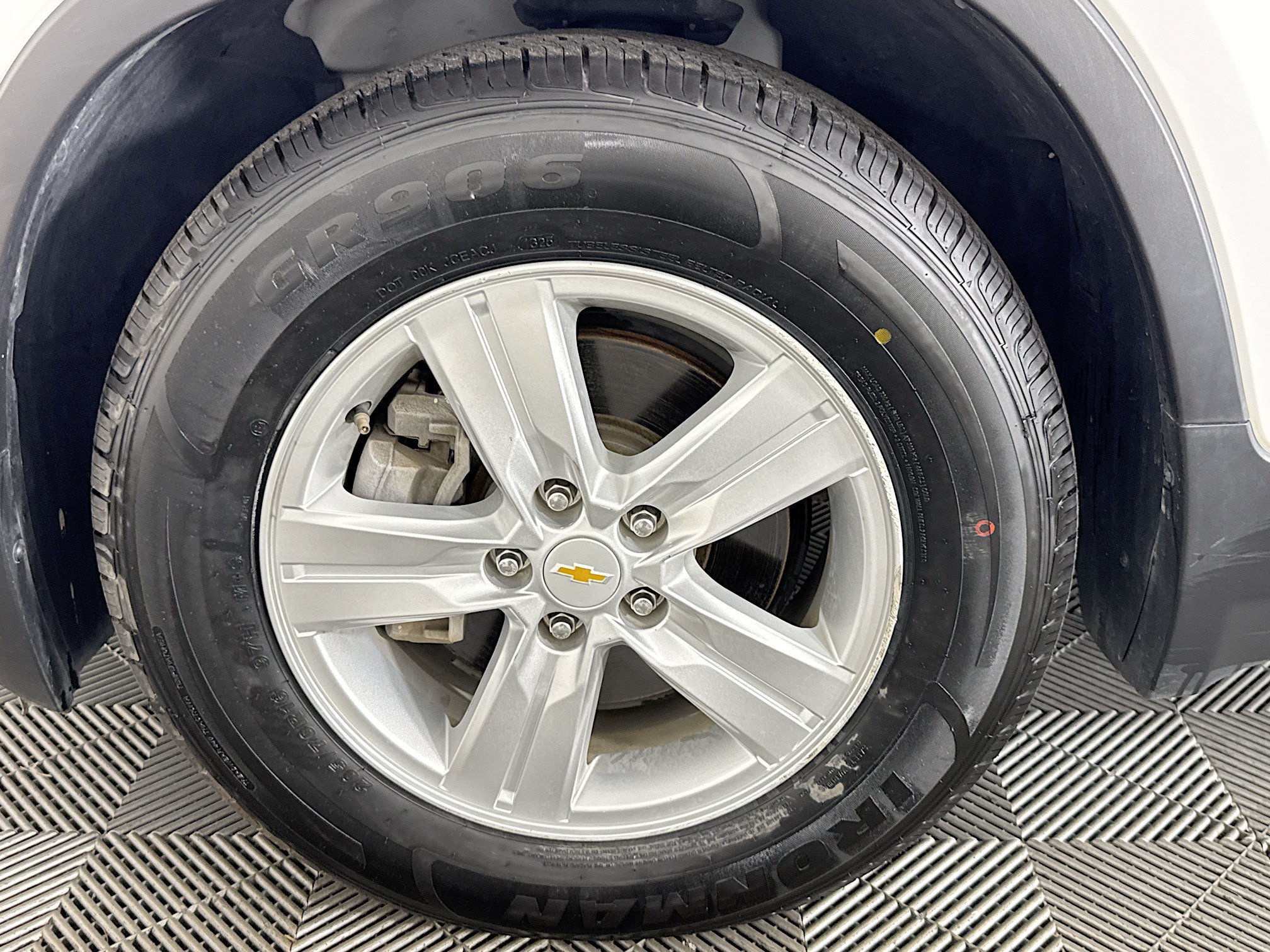 Used 2021 Chevrolet Trax LS w/ Tint and Cruise Package FWD image 36