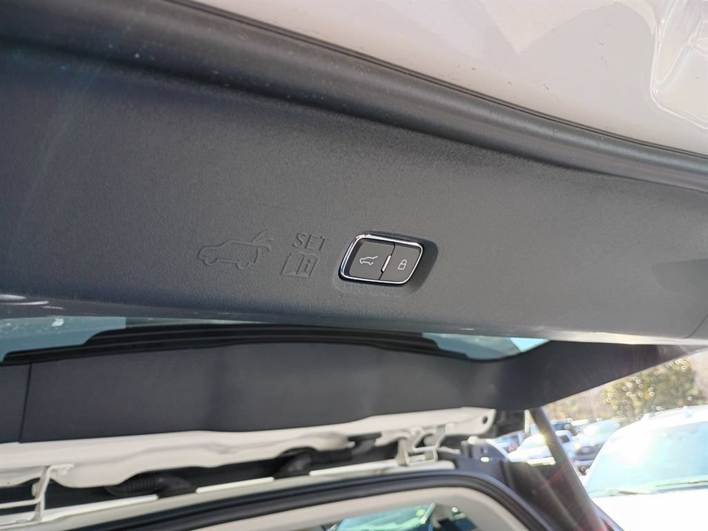 Used 2025 Ford Expedition Max Active RWD image 6