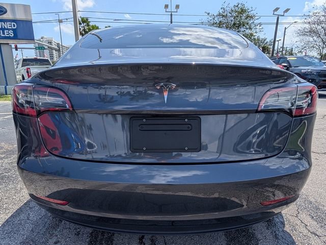 Used 2023 Tesla Model 3 Standard Range image 14